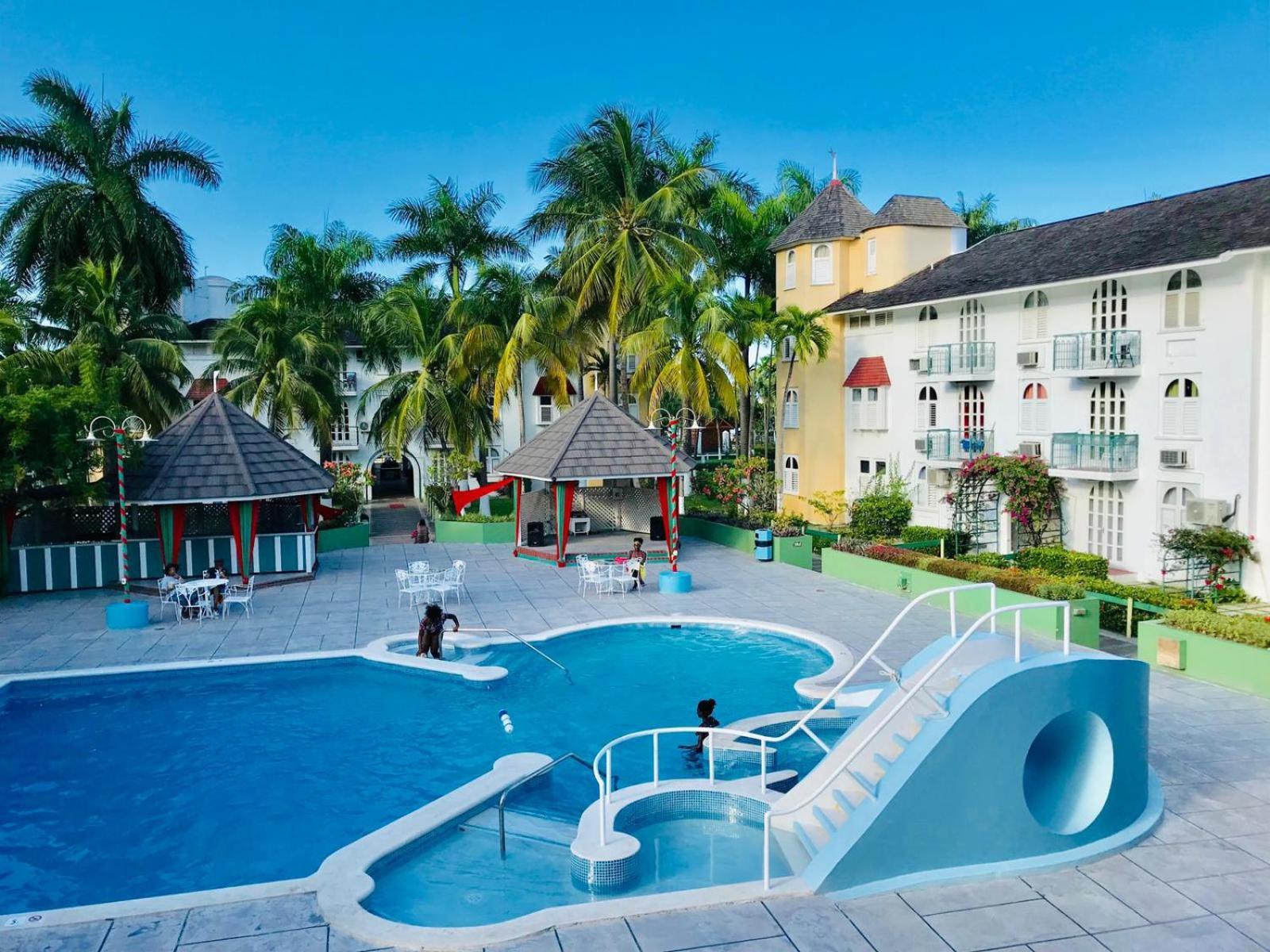 Beach Penthouse A25 Sandcastles Очо-Ріос Екстер'єр фото