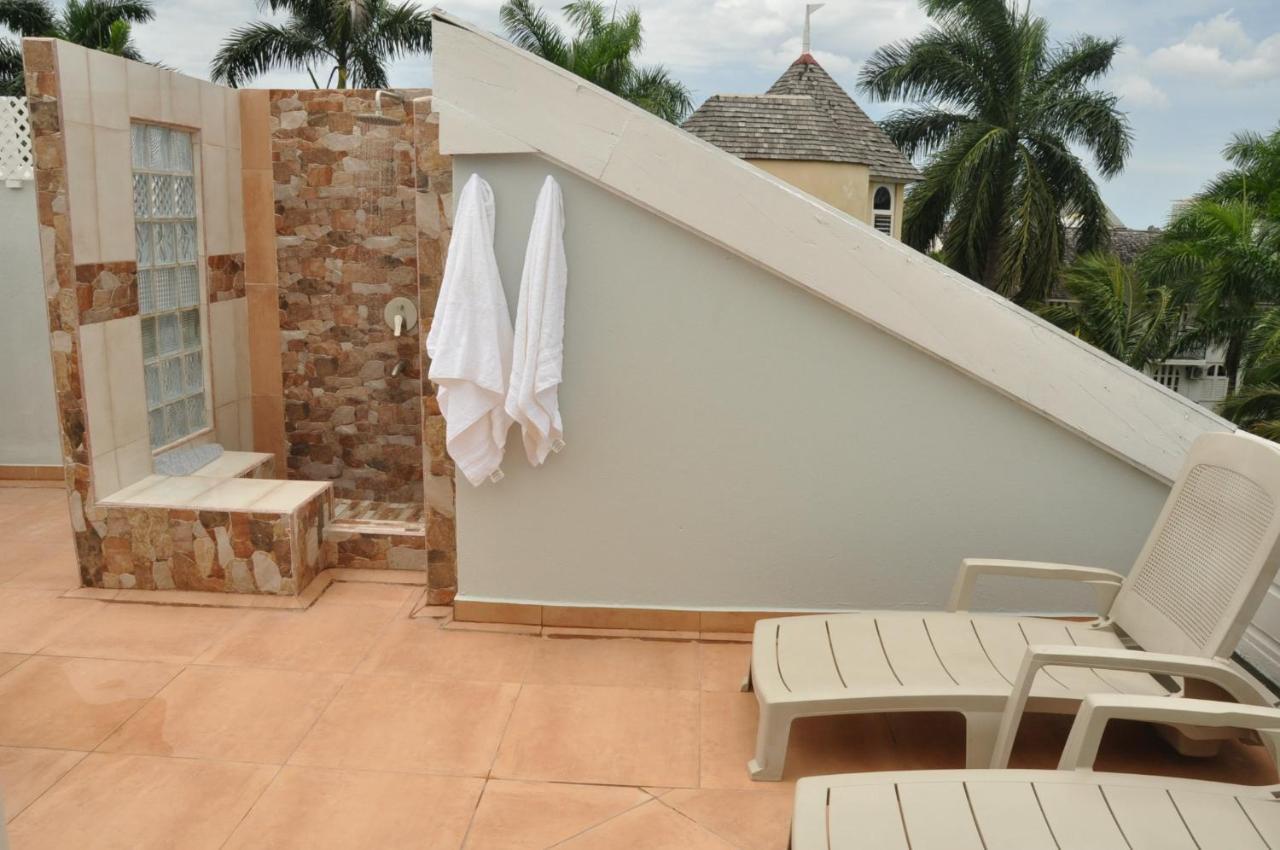 Beach Penthouse A25 Sandcastles Очо-Ріос Екстер'єр фото